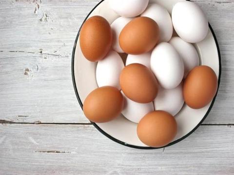 هل يمكن حفظ البيض في الفريزر؟