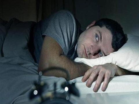 ما أسباب صعوبة النوم لمرضى الاكتئاب؟‎‎