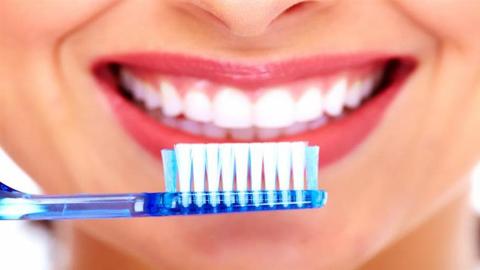 ماذا يحدث إذا نسيت غسل أسنانك يوم واحد فقط؟