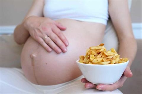 البطاطس المقلية للحامل- مسموحة أم ممنوعة؟