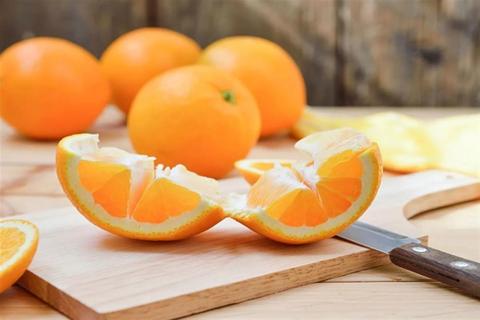 لاعتبارات مرضية- 7 فئات ممنوعة من تناول البرتقال