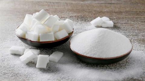 ليس حب الشباب وحده – هكذا يؤثر السكر الأبيض على