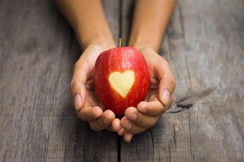 فوائد التفاح للقلب.. كم ثمرة تتناولها يوميًا؟