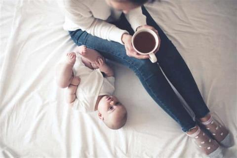الشاي أثناء الرضاعة الطبيعية- مسموح أم ممنوع؟