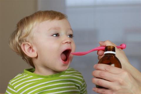 ماذا يحدث لطفلِك إذا تناول جرعة زائدة من دواء