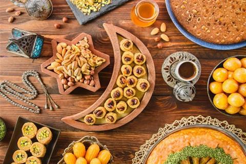 ماذا يحدث لجسمك عند تناول حلويات رمضان قبل